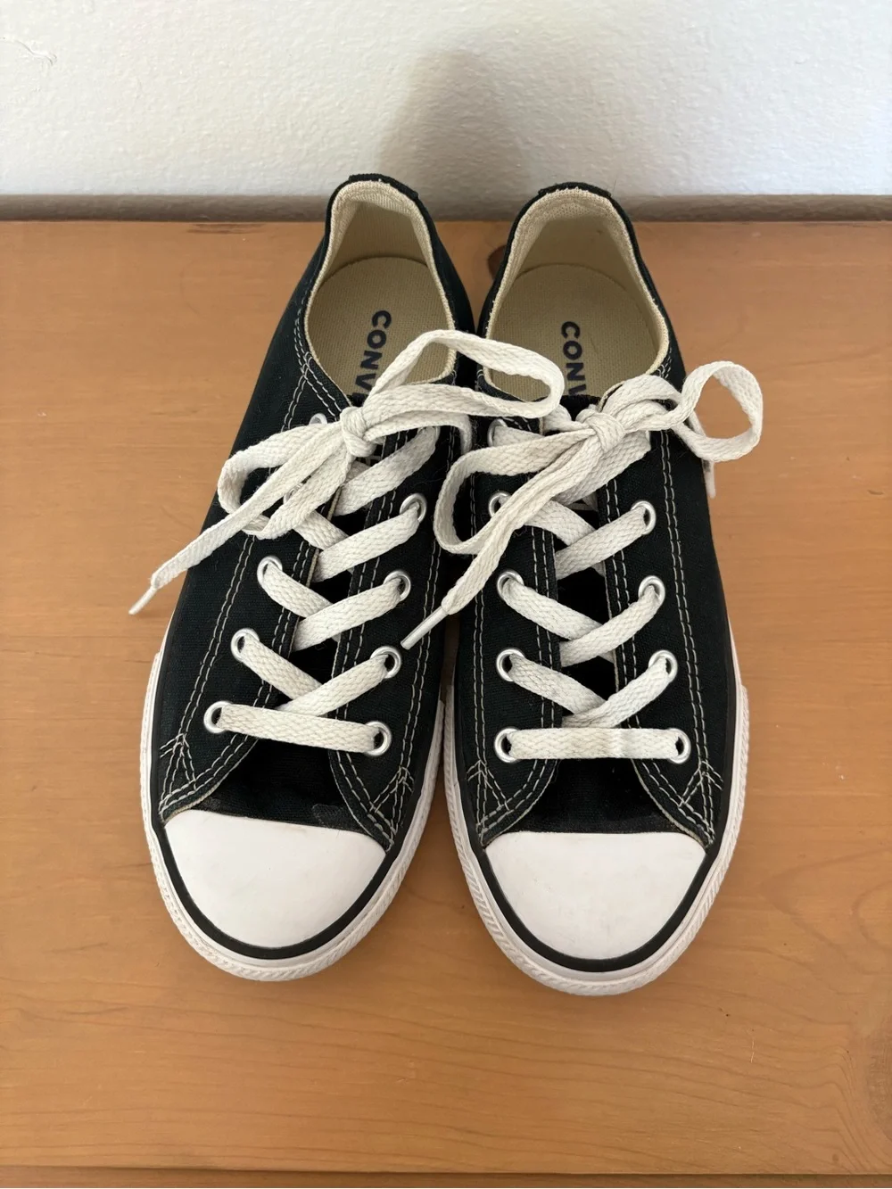 Converse classic low